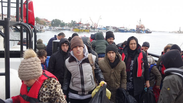 Çanakkale'de 102 düzensiz göçmen yakalandı