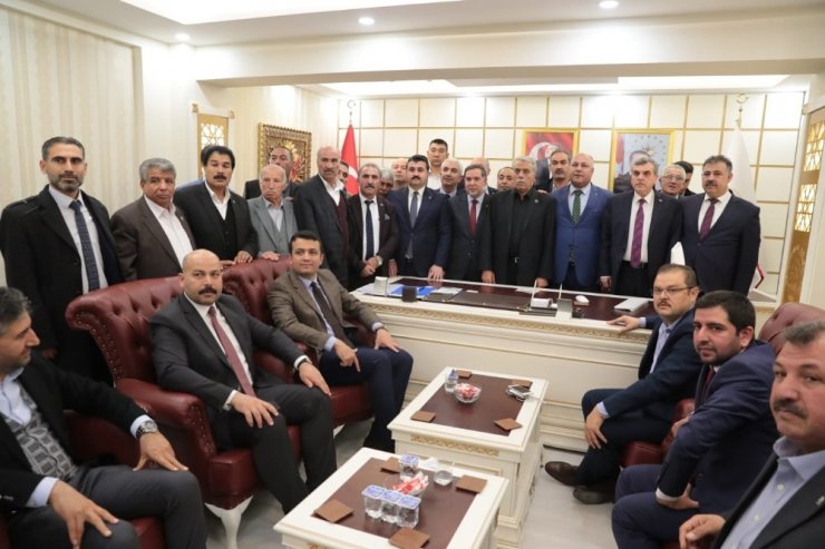 Ceylanpınar’da Belediye Başkanı Feyyaz Soylu oldu