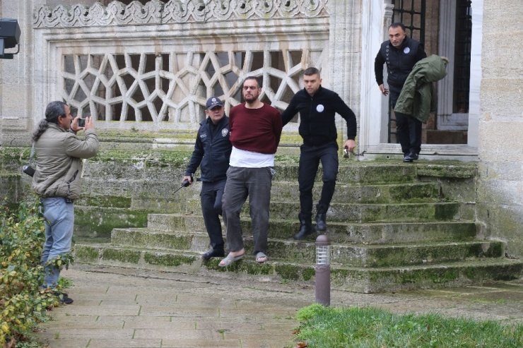 Cuma namazı öncesi Selimiye’de ilginç olay