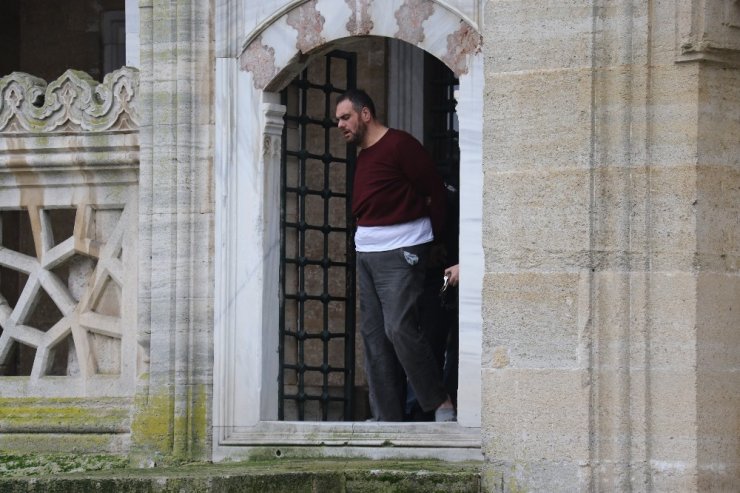 Cuma namazı öncesi Selimiye’de ilginç olay