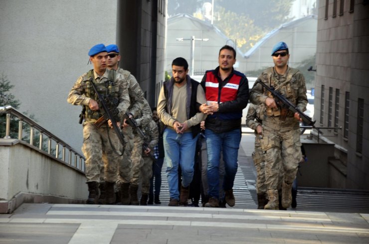 GÜNCELLEME - DEAŞ'ın sözde üst düzey emir ve savaşçısı 6 şüpheliden 4'ü tutuklandı
