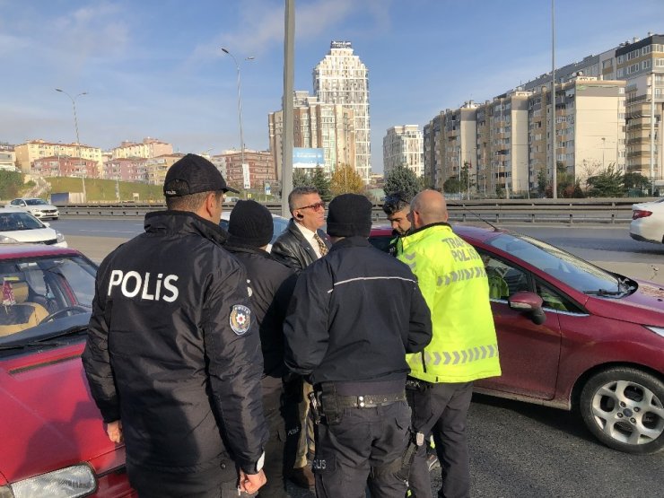 Alkollü sürücü ortalığı birbirine kattı