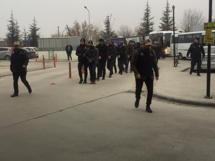 22 FETÖ şüphelisi adliyeye sevk edildi
