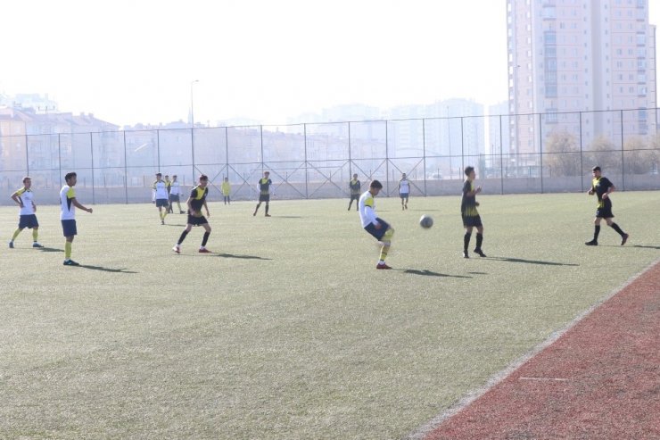 Futbolun kalbi okul sporlarında atıyor