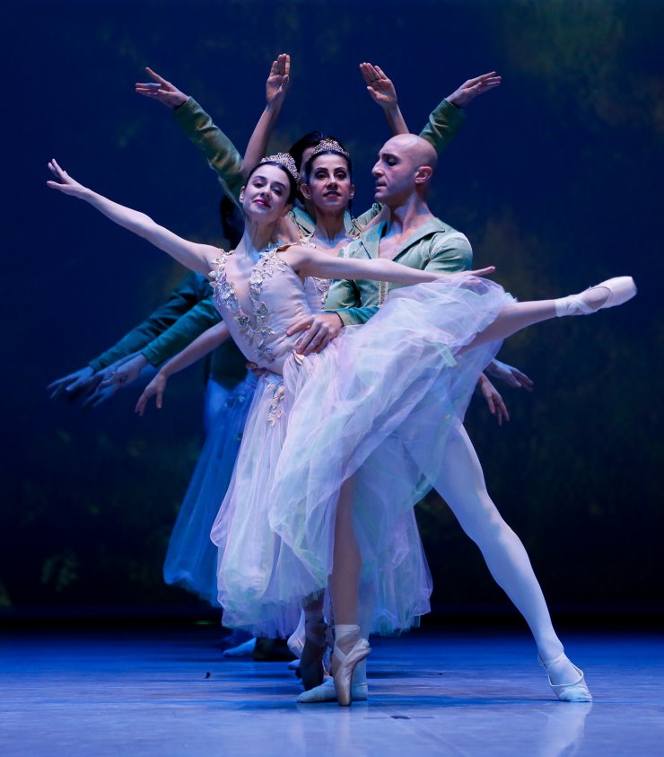 İzmir Devlet Opera ve Balesi "Fındıkkıran"ı sahneleyecek