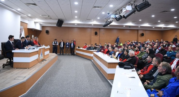 Kartepe’de Karate Şampiyonası başladı