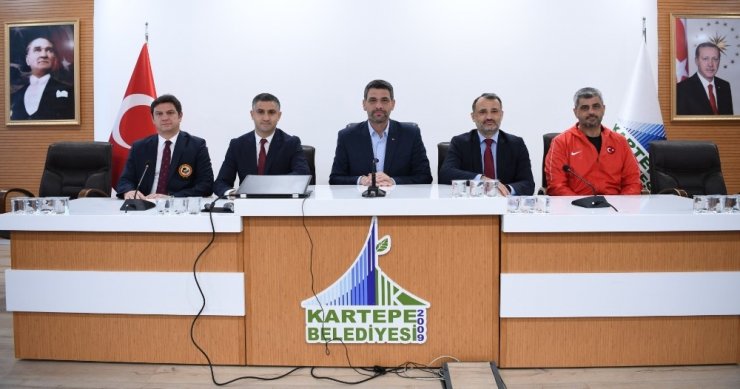 Kartepe’de Karate Şampiyonası başladı