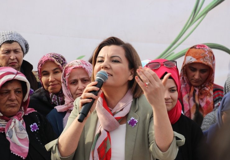 İzmitli kadınlar üretime lavanta bahçeleriyle ortak oluyor