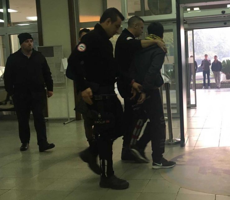 Polis kıskıvrak yakaladı
