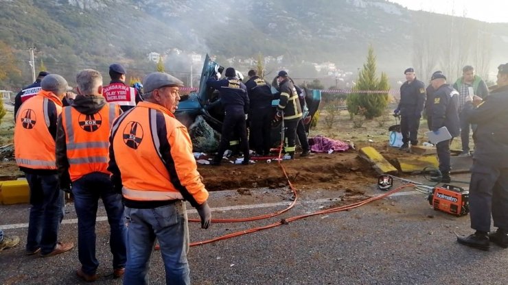 Muğla’da trafik kazası: 2 ölü, 1 yaralı
