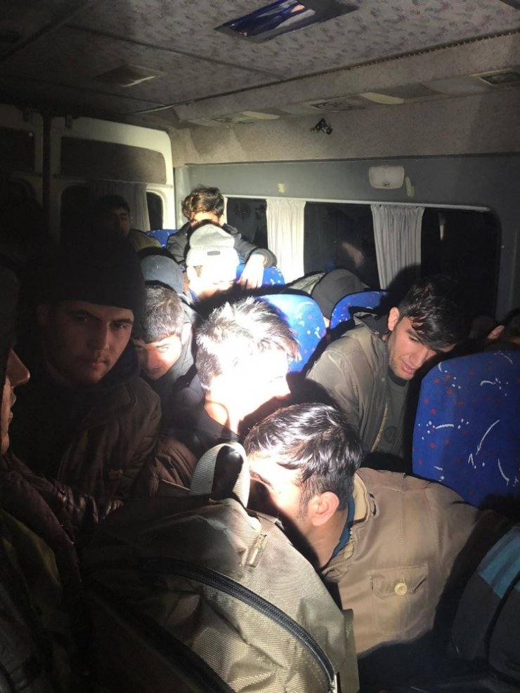 Tekirdağ’da 20 kaçak göçmen yakalandı