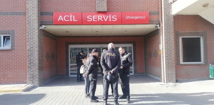 Aracında fenalık geçiren polis memuru ameliyata alındı