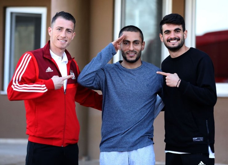 Lider Sivasspor, Ankara’ya gitti