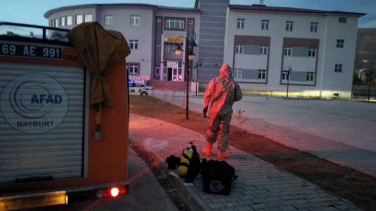 Eğitimde sıkılan biber gazı, yurttaki öğrencileri hastanelik etti