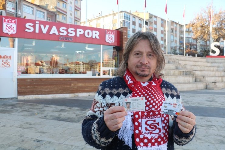 Çirkin tezahürattan ceza alan işitme ve konuşma engelli taraftarın cezası kaldırıldı