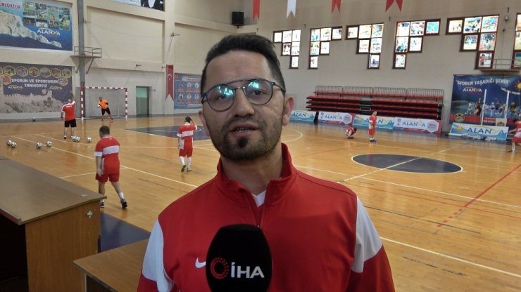 Down Sendromlular Futsal Milli Takımı Alanya’da hazırlıklarını sürdürüyor
