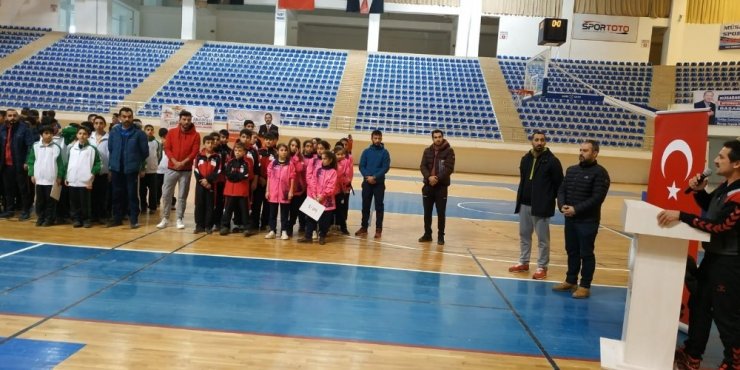 Analig Basketbol Grubu müsabakaları Van’da başladı