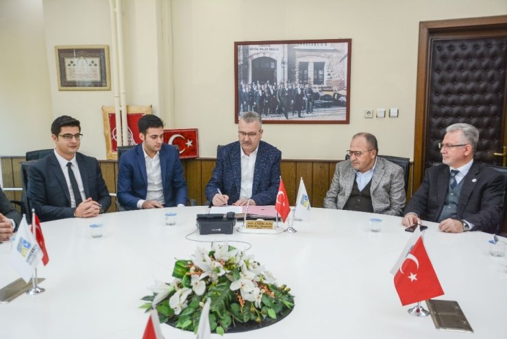 Karacabey Belediyespor’un forma göğüs sponsoru BELKAR oldu
