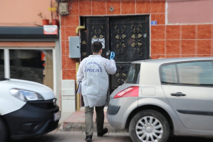 Liseli genç, ders çalışmak için gittiği evde kaza kurşunuyla öldü