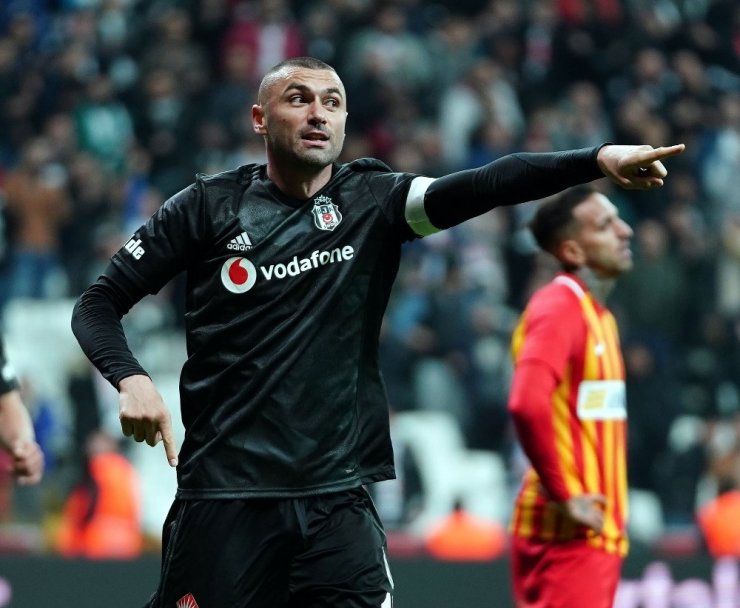Fenerbahçe’de Vedat, Beşiktaş’ta Burak