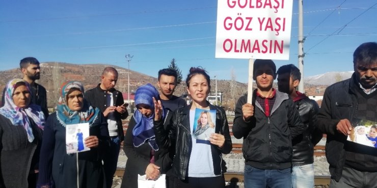 Demiryolunda meydana gelen ölümlü kazanın olduğu noktaya alt geçit yapılması isteniyor