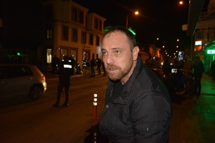 Ayvalık’ta traktör ile otomobil çarpıştı: 5 yaralı