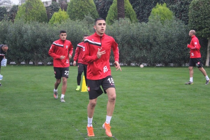 Elazığspor’da Antalya kampı başladı