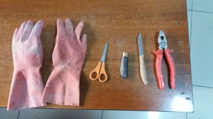 Elektrik kablosu hırsızları suçüstü yakalandı