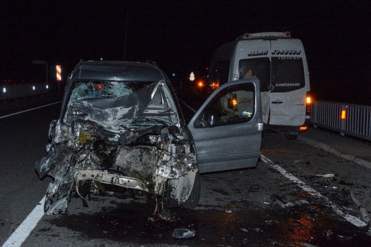 Gümüşhane’de trafik kazası: 2 yaralı