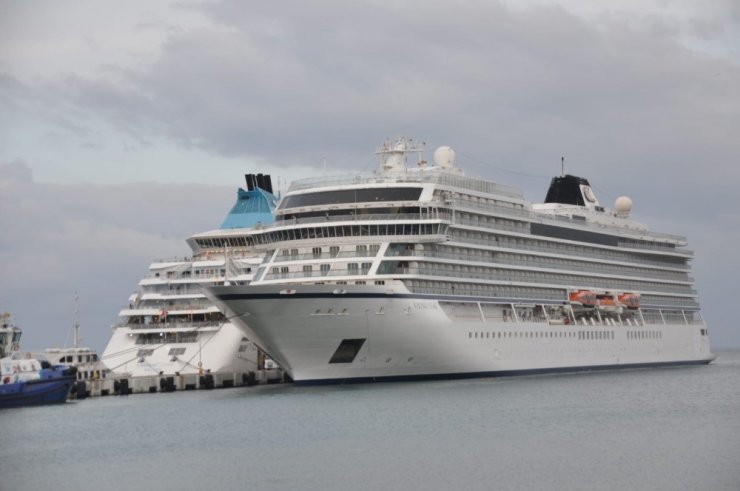 Kuşadası’nda kruvaziyer turizmi