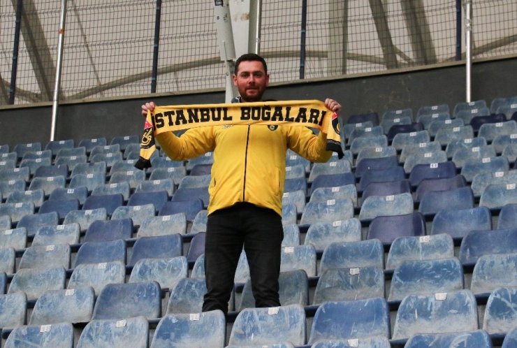 İstanbulspor’a deplasmanda tek kişilik dev destek