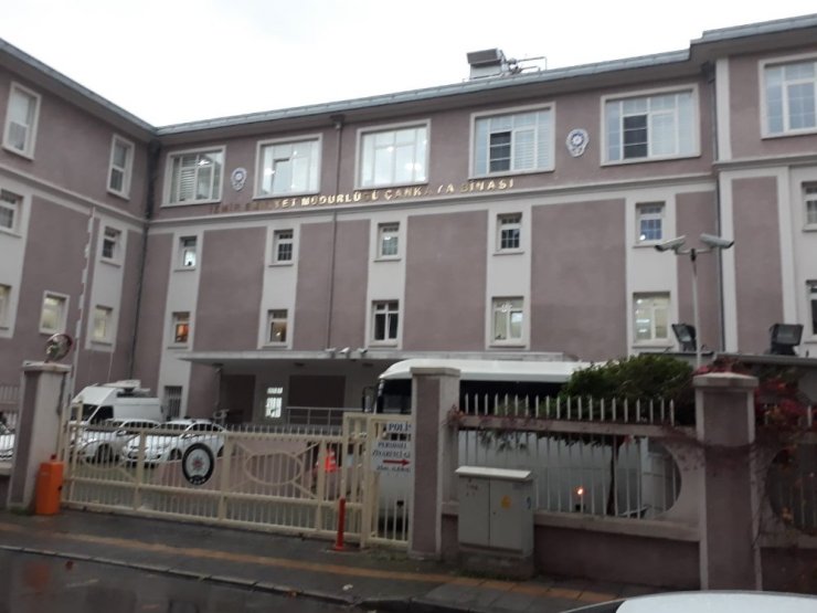 Dev FETÖ operasyonunda gözaltına alınan 67 şüpheli adliyede