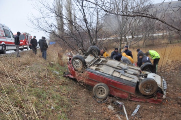 Yoğun yağmur kazaya neden oldu, 1 yaralı