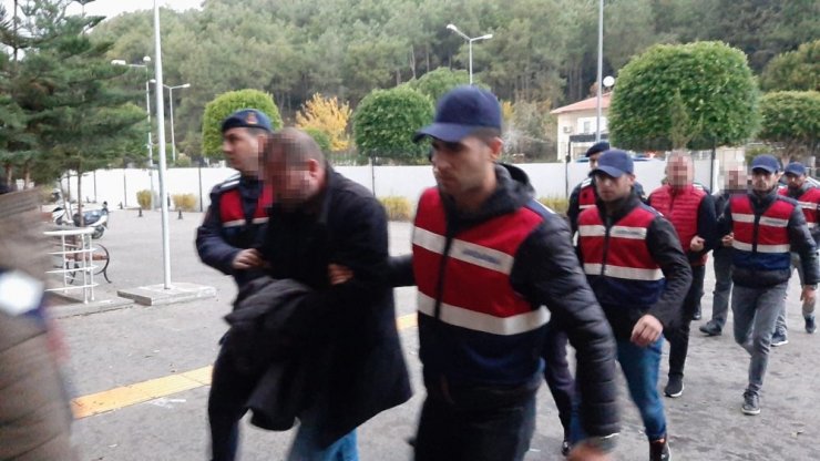 Antalya’da suç örgütü operasyonu: 8 gözaltı