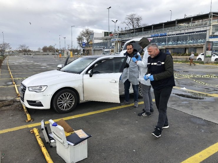 Bakırköy’de bir kişi otoparkta intihar girişiminde bulundu