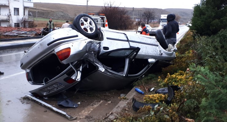 Beypazarı'nda trafik kazası: 3 yaralı