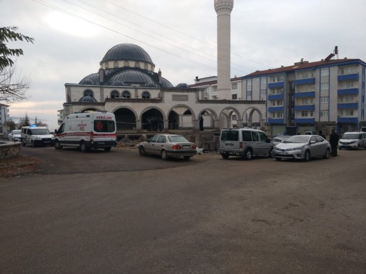 Elazığ’da cami inşaatında ceset bulundu