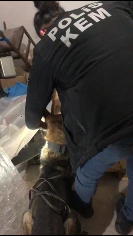Eskişehir’de uyuşturucu operasyonu: 3 gözaltı