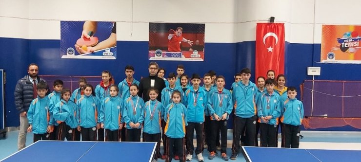 Masa Tenisi Yerel Lig 4.Etap müsabakaları tamamlandı
