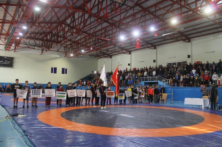 Işık: “Ata sporumuz güreşi gelecek nesillere taşımalıyız”