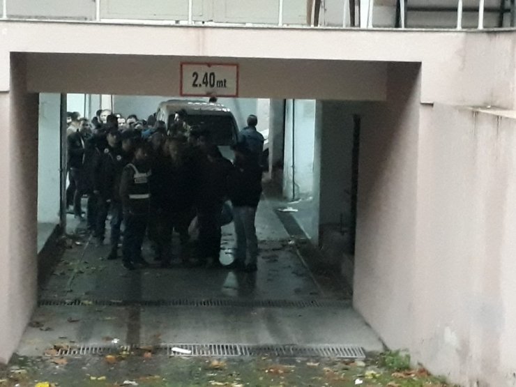 Dev FETÖ operasyonunda gözaltına alınan 67 şüpheli adliyede