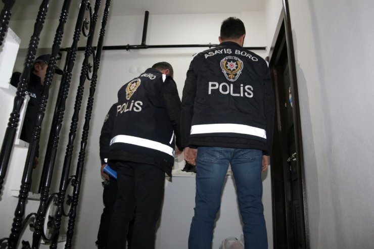 Kocaeli’de aranan 29 suçlu şafak operasyonuyla yakalandı