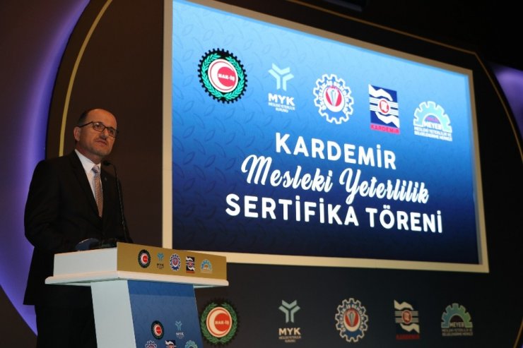 KARDEMİR’de Mesleki Yeterlilik Belge töreni