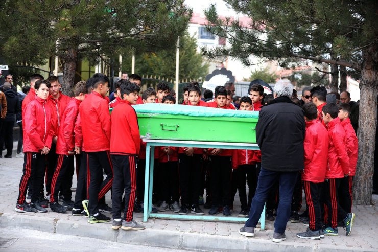 Sivasspor'un emektar antrenörü son yolculuğuna uğurlandı