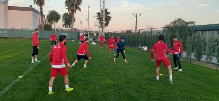 Nevşehir Belediyespor 2.devre için Antalya’da güç depoluyor