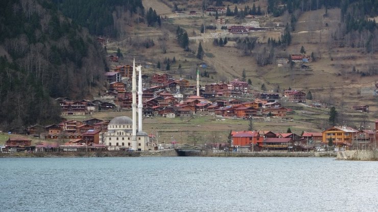 Uzungöl’de yıkımlar devam ediyor
