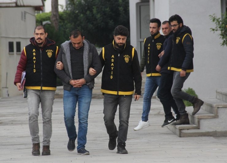 Ağabeyi perdeledi kardeşi çaldı