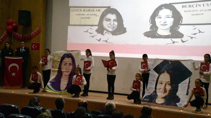 Ağrı'da 16 yıl önce çıkan yangında ölen öğrenci ve öğretmenler anıldı