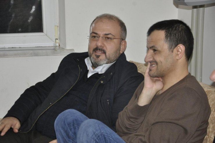 Tunceli’de "Çay Sizden, Sohbet Bizden" projesi