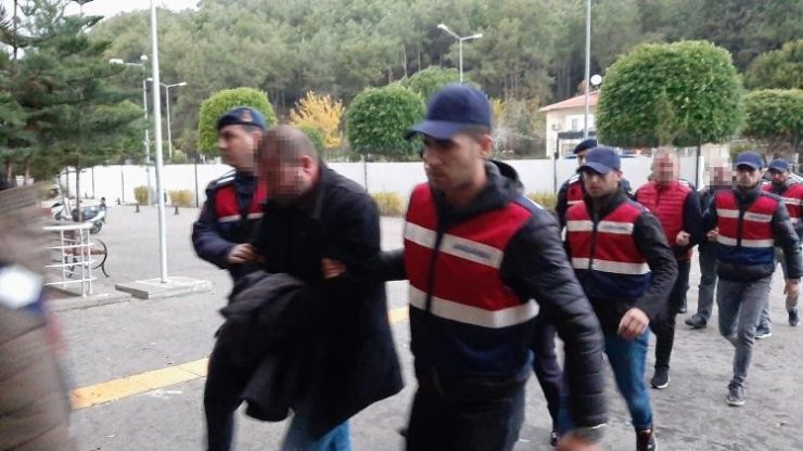 Antalya’da eş zamanlı suç örgütü operasyonu: 6 tutuklama